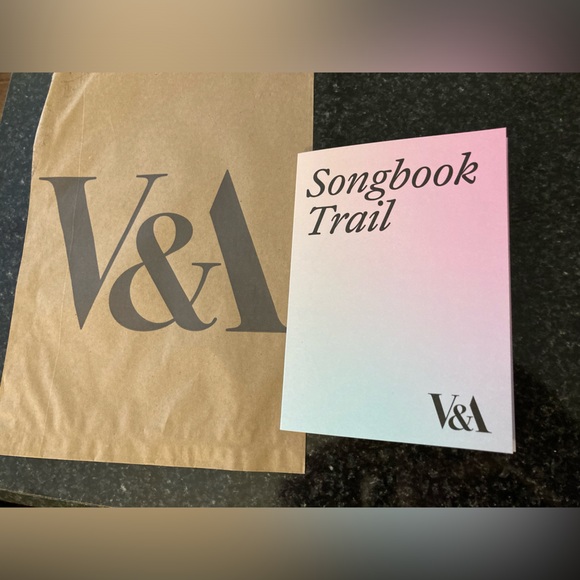 Taylor Swift Eras Tour V&A Museum London Songbook Trail 8 Postcard ‘Concertina’ - Picture 3 of 9